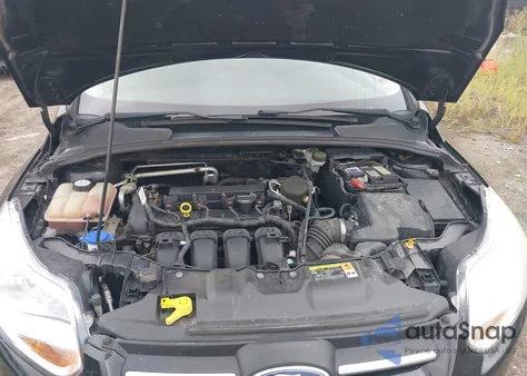 2013 Ford Focus Se z USA, uszkodzony, nr VIN 1FADP3F21DL262076